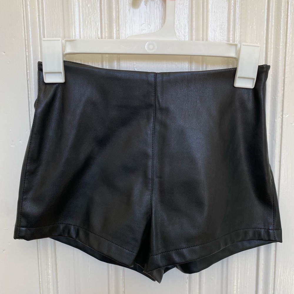 Forever 21 Faux Leather Black Shorts S